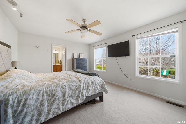 2107 W GERALD Drive, Peoria, IL 61615