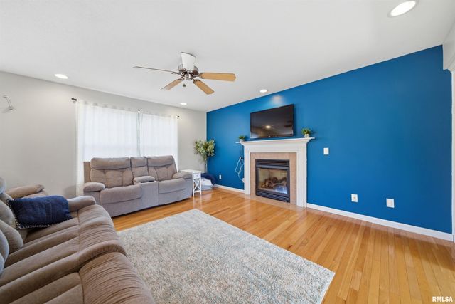 2107 W GERALD Drive, Peoria, IL 61615