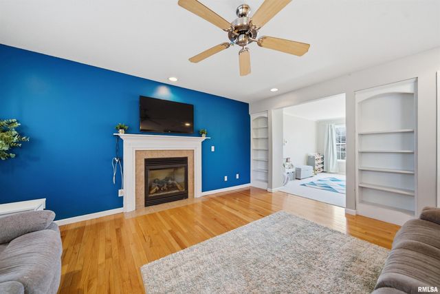 2107 W GERALD Drive, Peoria, IL 61615