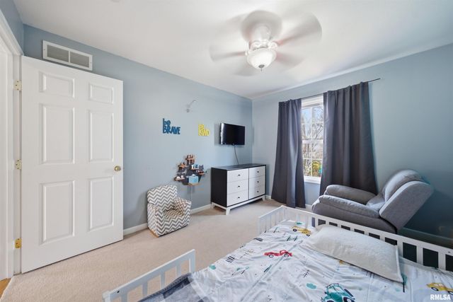 2107 W GERALD Drive, Peoria, IL 61615