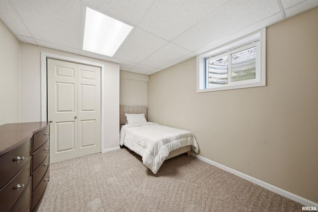 2107 W GERALD Drive, Peoria, IL 61615