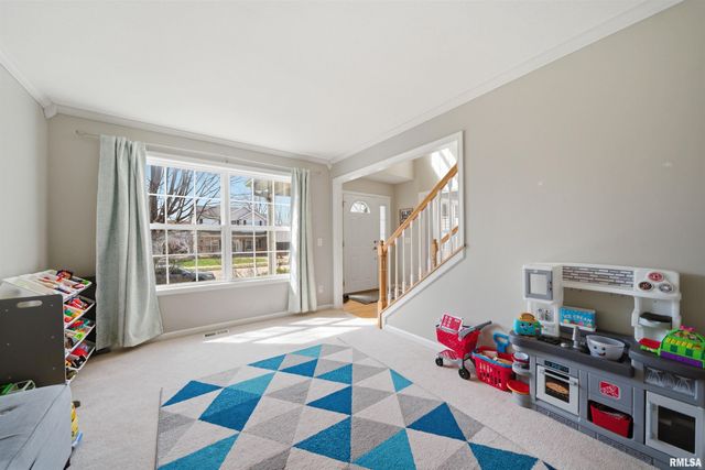 2107 W GERALD Drive, Peoria, IL 61615