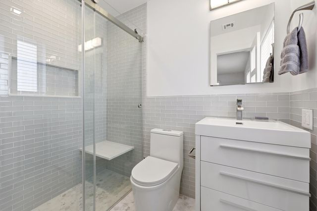 504 Bay Road, North Palm Beach, FL 33408