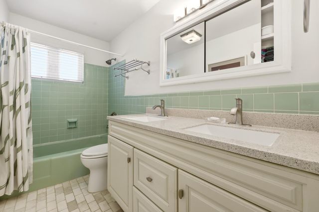 504 Bay Road, North Palm Beach, FL 33408