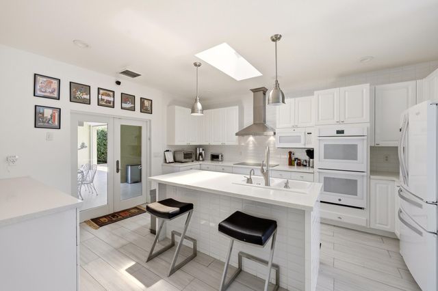504 Bay Road, North Palm Beach, FL 33408