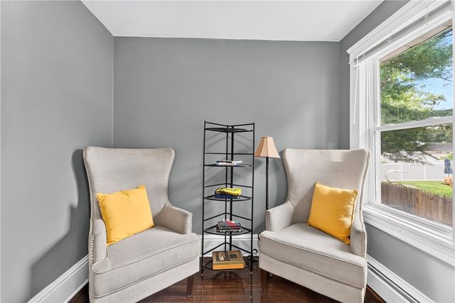 31 Elton Avenue, Warwick, RI 02889
