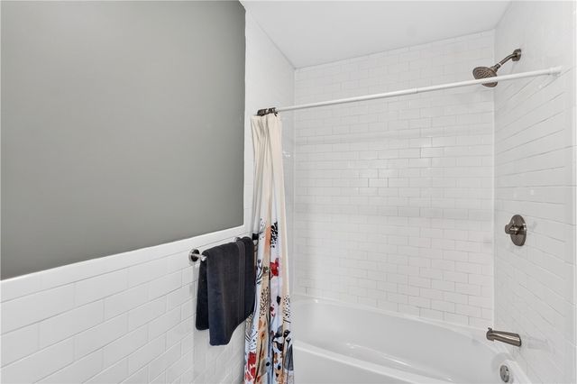 31 Elton Avenue, Warwick, RI 02889