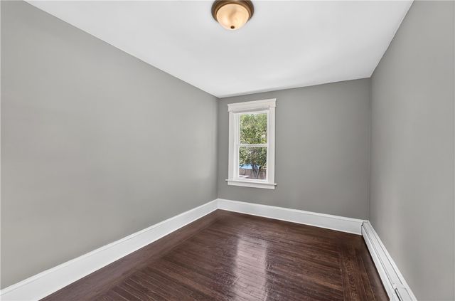 31 Elton Avenue, Warwick, RI 02889