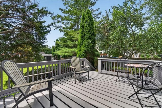 31 Elton Avenue, Warwick, RI 02889