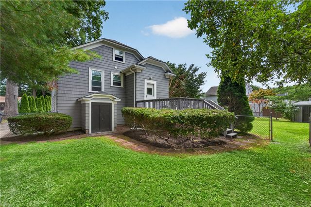 31 Elton Avenue, Warwick, RI 02889