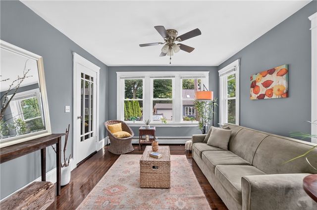 31 Elton Avenue, Warwick, RI 02889