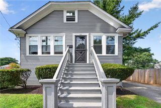 31 Elton Avenue, Warwick, RI 02889