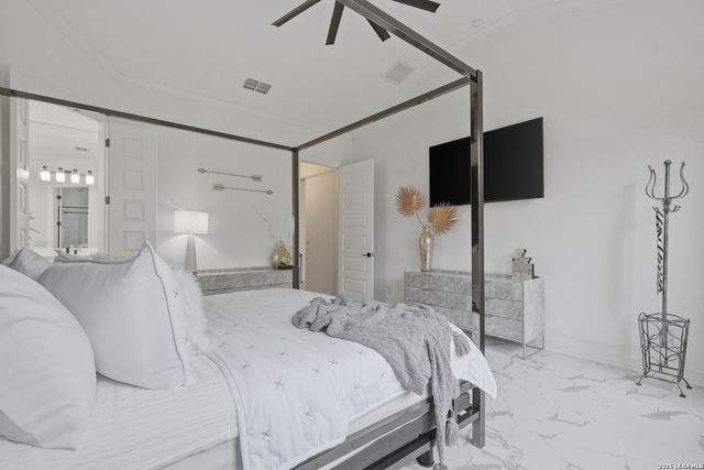 2035 buckner, San Antonio, TX 78253