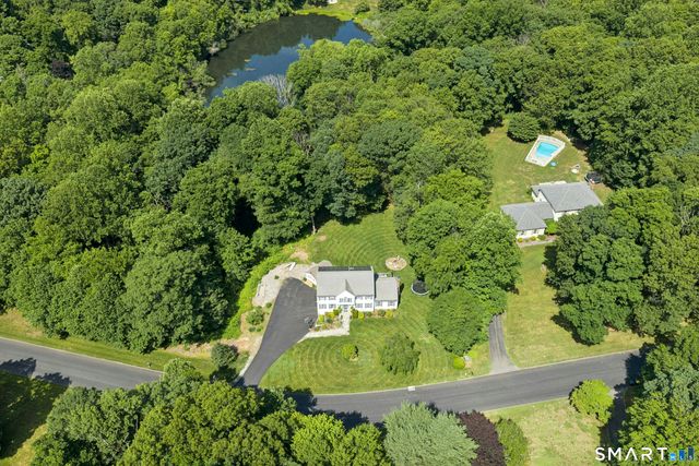 33 Pond View Drive, Southbury, CT 06488