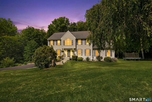 33 Pond View Drive, Southbury, CT 06488