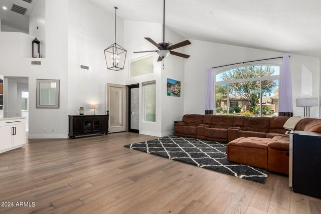 7329 E TAILFEATHER Drive, Scottsdale, AZ 85255