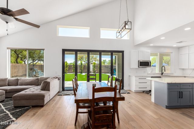 7329 E TAILFEATHER Drive, Scottsdale, AZ 85255