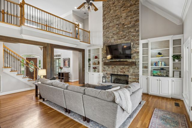 1203 Devens Dr, Brentwood, TN 37027
