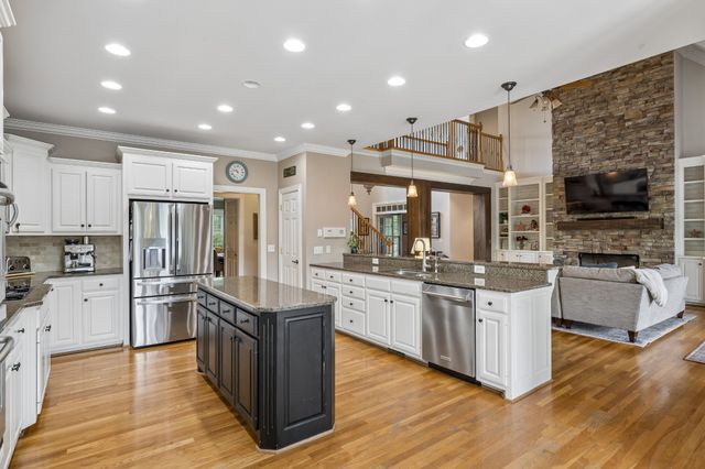 1203 Devens Dr, Brentwood, TN 37027