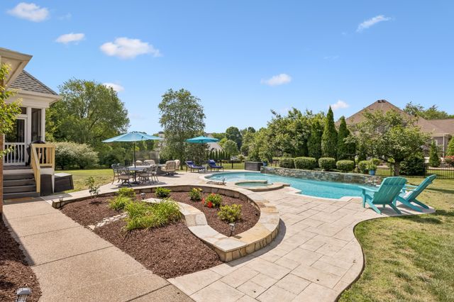 1203 Devens Dr, Brentwood, TN 37027