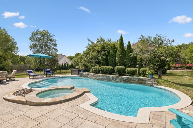 1203 Devens Dr, Brentwood, TN 37027
