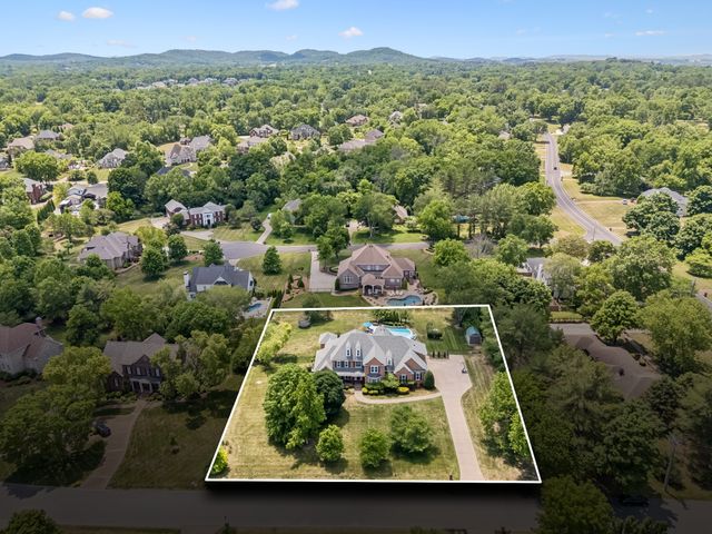 1203 Devens Dr, Brentwood, TN 37027