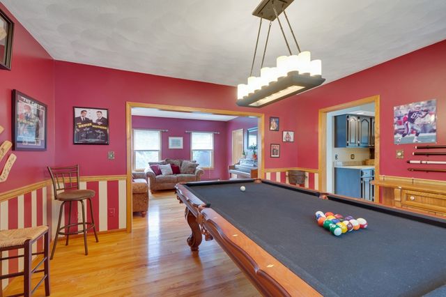 8 Otter Pond Road, Lynnfield, MA 01940
