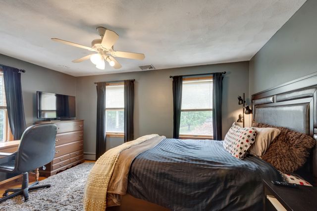 8 Otter Pond Road, Lynnfield, MA 01940