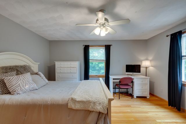 8 Otter Pond Road, Lynnfield, MA 01940