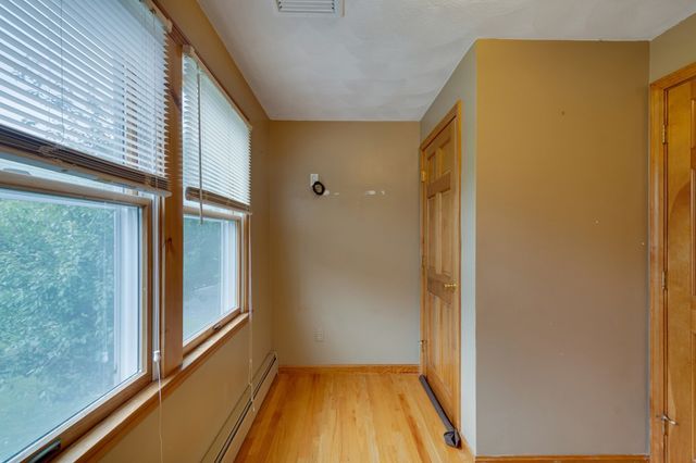 8 Otter Pond Road, Lynnfield, MA 01940