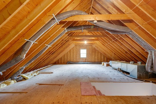 8 Otter Pond Road, Lynnfield, MA 01940