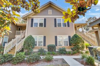 5545 Colonial Chatsworth Circle, North Charleston, SC 29418