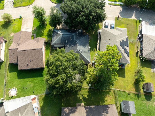 11115 Burningbush Lane, Houston, TX 77016
