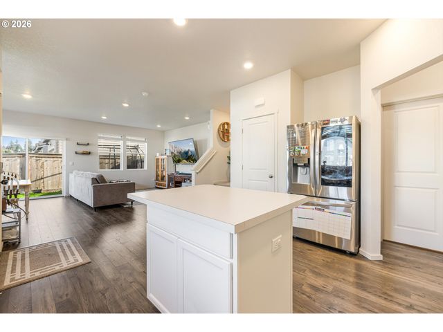 7049 Ne 4TH Ct, Vancouver, WA 98665