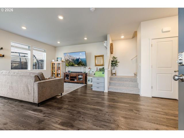 7049 Ne 4TH Ct, Vancouver, WA 98665