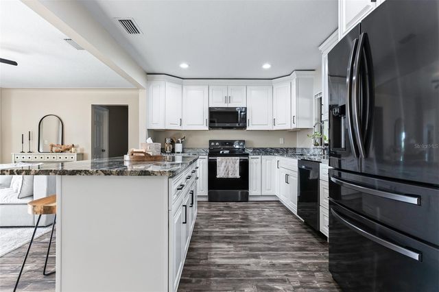 2700 49TH STREET N, St Petersburg, FL 33710