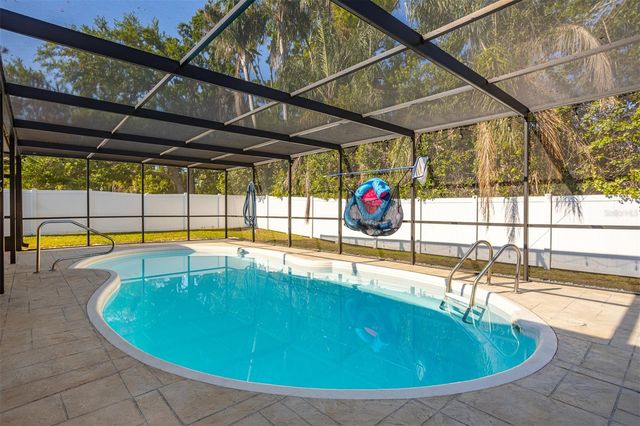 2700 49TH STREET N, St Petersburg, FL 33710