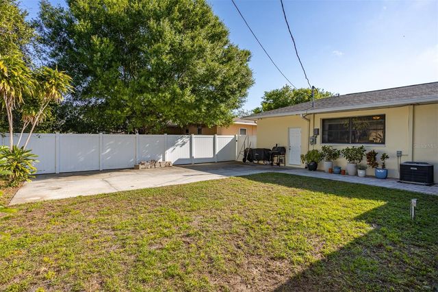 2700 49TH STREET N, St Petersburg, FL 33710