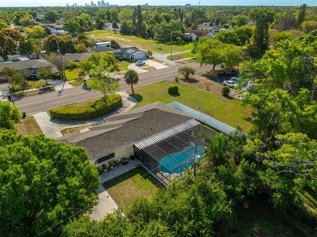 2700 49TH STREET N, St Petersburg, FL 33710
