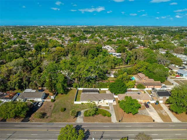 2700 49TH STREET N, St Petersburg, FL 33710