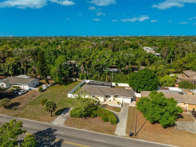 2700 49TH STREET N, St Petersburg, FL 33710