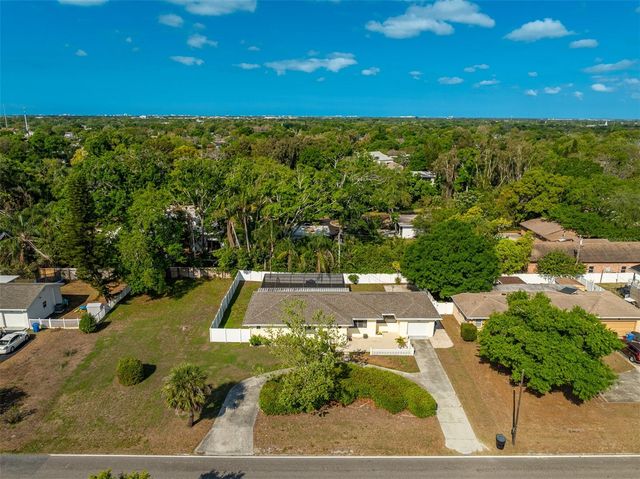 2700 49TH STREET N, St Petersburg, FL 33710