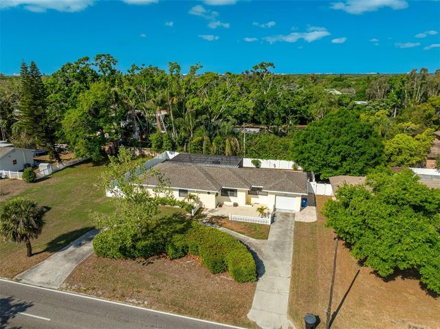 2700 49TH STREET N, St Petersburg, FL 33710