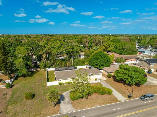 2700 49TH STREET N, St Petersburg, FL 33710