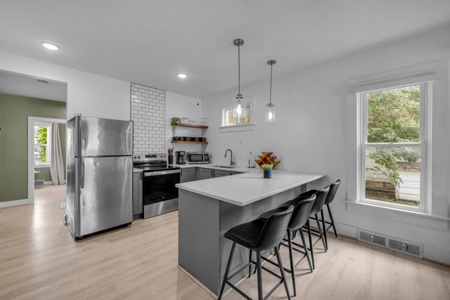 1113 27th Street, Des Moines, IA 50311