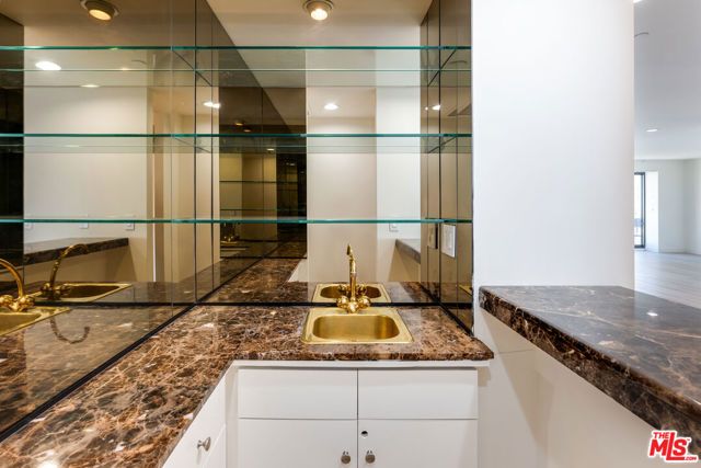 10551 Wilshire Boulevard 1405, Los Angeles, CA 90024