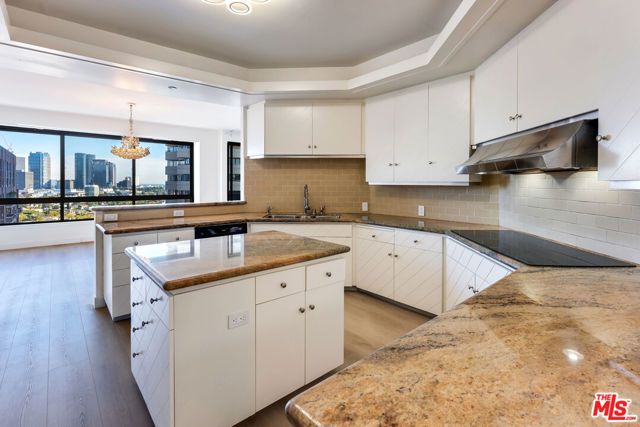 10551 Wilshire Boulevard 1405, Los Angeles, CA 90024