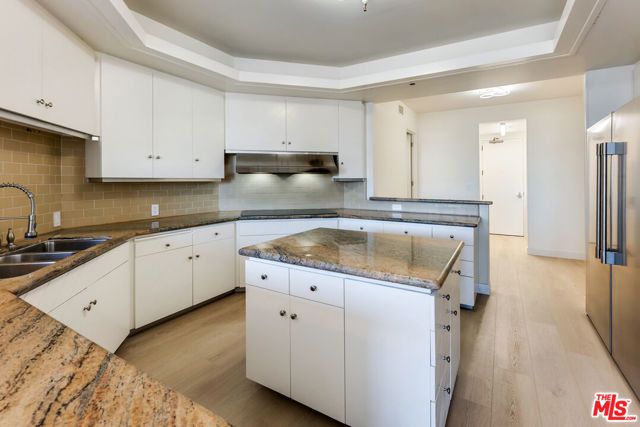 10551 Wilshire Boulevard 1405, Los Angeles, CA 90024