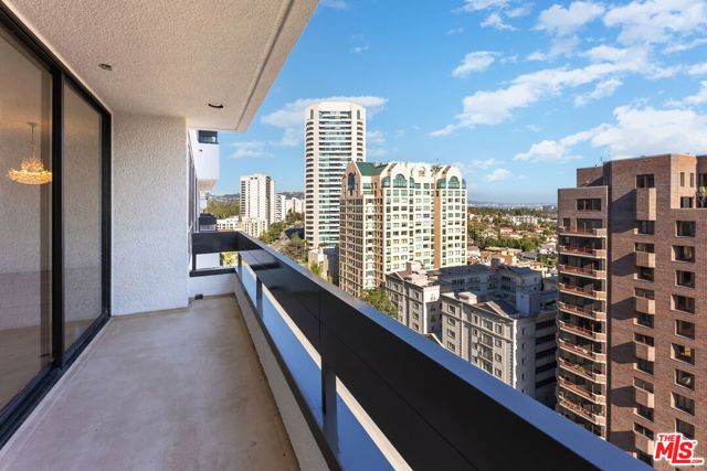 10551 Wilshire Boulevard 1405, Los Angeles, CA 90024