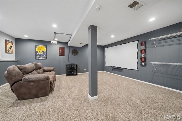 8 Dogwood Lane, Hillsboro, MO 63050